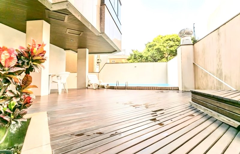R$ 1.060.000 - ÓTIMO APARTAMENTO - 143M2 - 2 DORM - SUÍTE - SACADAS - 1 VAGA- INFRA Rua Coronel Aurélio Bitencourt Porto Alegre - 