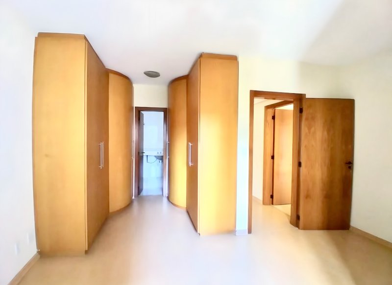 R$ 1.060.000 - ÓTIMO APARTAMENTO - 143M2 - 2 DORM - SUÍTE - SACADAS - 1 VAGA- INFRA Rua Coronel Aurélio Bitencourt Porto Alegre - 