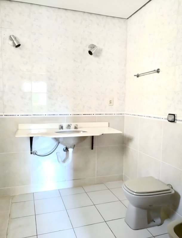 R$ 1.060.000 - ÓTIMO APARTAMENTO - 143M2 - 2 DORM - SUÍTE - SACADAS - 1 VAGA- INFRA Rua Coronel Aurélio Bitencourt Porto Alegre - 