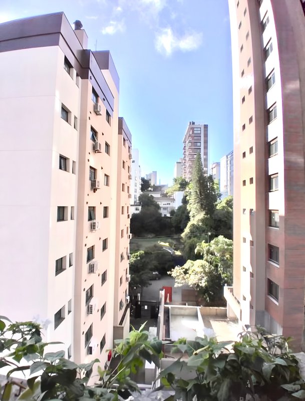 R$ 1.060.000 - ÓTIMO APARTAMENTO - 143M2 - 2 DORM - SUÍTE - SACADAS - 1 VAGA- INFRA Rua Coronel Aurélio Bitencourt Porto Alegre - 