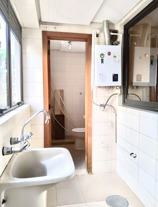 R$ 1.060.000 - ÓTIMO APARTAMENTO - 143M2 - 2 DORM - SUÍTE - SACADAS - 1 VAGA- INFRA Rua Coronel Aurélio Bitencourt Porto Alegre - 