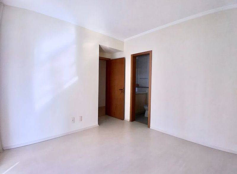 R$ 1.060.000 - ÓTIMO APARTAMENTO - 143M2 - 2 DORM - SUÍTE - SACADAS - 1 VAGA- INFRA Rua Coronel Aurélio Bitencourt Porto Alegre - 