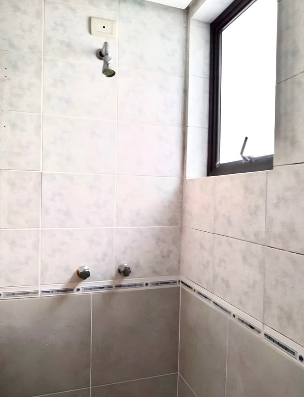 R$ 1.060.000 - ÓTIMO APARTAMENTO - 143M2 - 2 DORM - SUÍTE - SACADAS - 1 VAGA- INFRA Rua Coronel Aurélio Bitencourt Porto Alegre - 