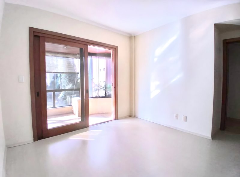 R$ 1.060.000 - ÓTIMO APARTAMENTO - 143M2 - 2 DORM - SUÍTE - SACADAS - 1 VAGA- INFRA Rua Coronel Aurélio Bitencourt Porto Alegre - 