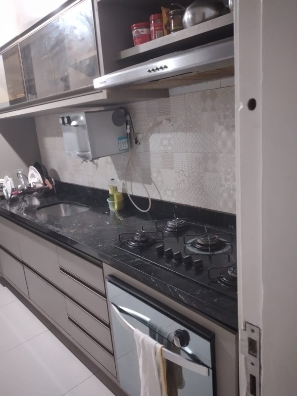 APARTAMENTO 3 QUARTOS NASCENTE VARANDA GARAGEM ELEVADOR À VENDA JARDIM APIPEMA! Rua Professor Sabino Silva Salvador - 