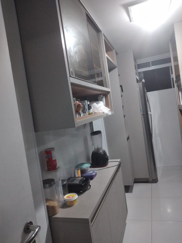 APARTAMENTO 3 QUARTOS NASCENTE VARANDA GARAGEM ELEVADOR À VENDA JARDIM APIPEMA! Rua Professor Sabino Silva Salvador - 
