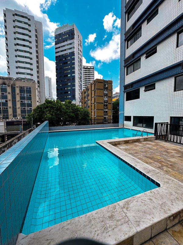 Apartamento à venda com 3 quartos sendo 2 suites, 115m² área útil por R$ 780.000,00 Rua Poeta Zezito Neves Recife - 