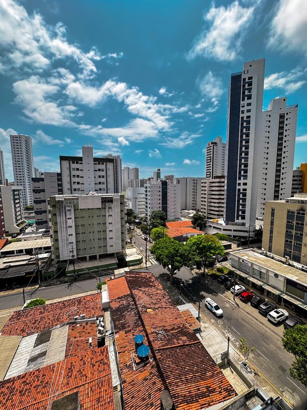Apartamento à venda com 3 quartos sendo 2 suites, 115m² área útil por R$ 780.000,00 Rua Poeta Zezito Neves Recife - 