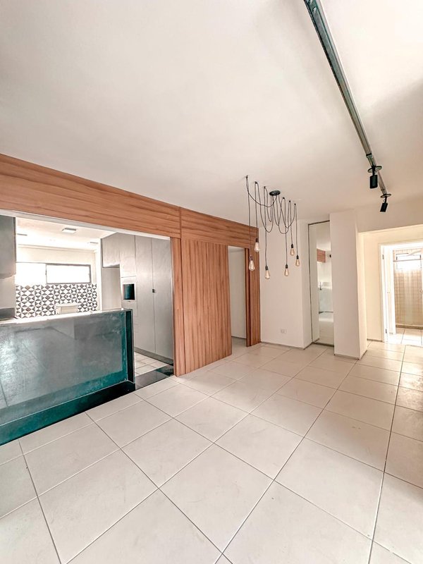 Apartamento à venda com 3 quartos sendo 2 suites, 115m² área útil por R$ 780.000,00 Rua Poeta Zezito Neves Recife - 