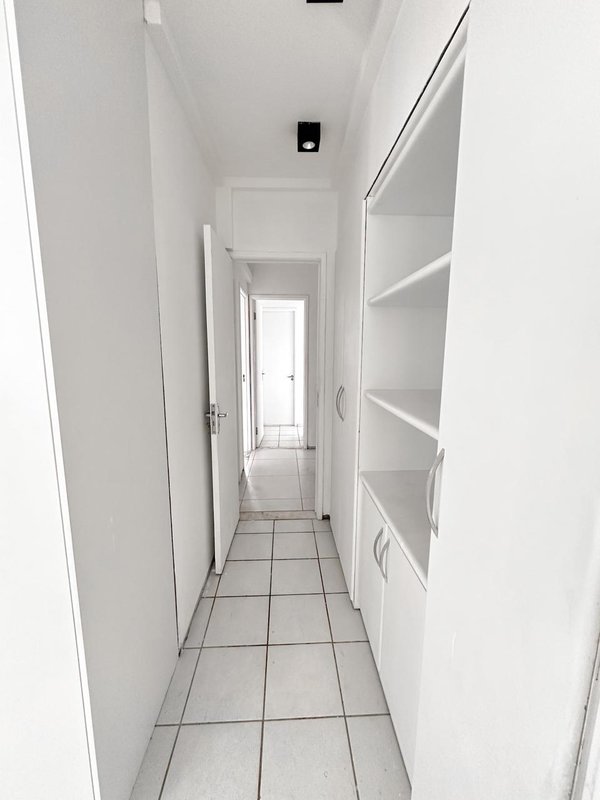 Apartamento à venda com 3 quartos sendo 2 suites, 115m² área útil por R$ 780.000,00 Rua Poeta Zezito Neves Recife - 