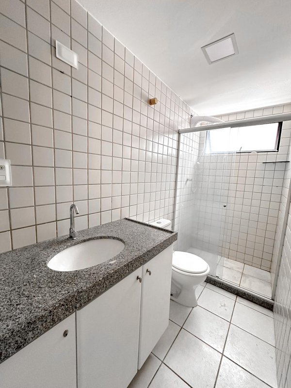 Apartamento à venda com 3 quartos sendo 2 suites, 115m² área útil por R$ 780.000,00 Rua Poeta Zezito Neves Recife - 