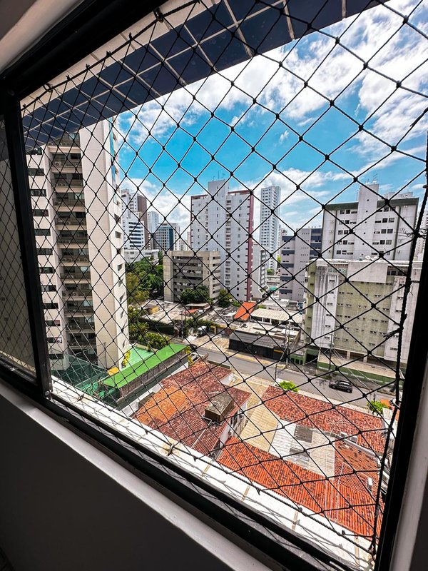 Apartamento à venda com 3 quartos sendo 2 suites, 115m² área útil por R$ 780.000,00 Rua Poeta Zezito Neves Recife - 