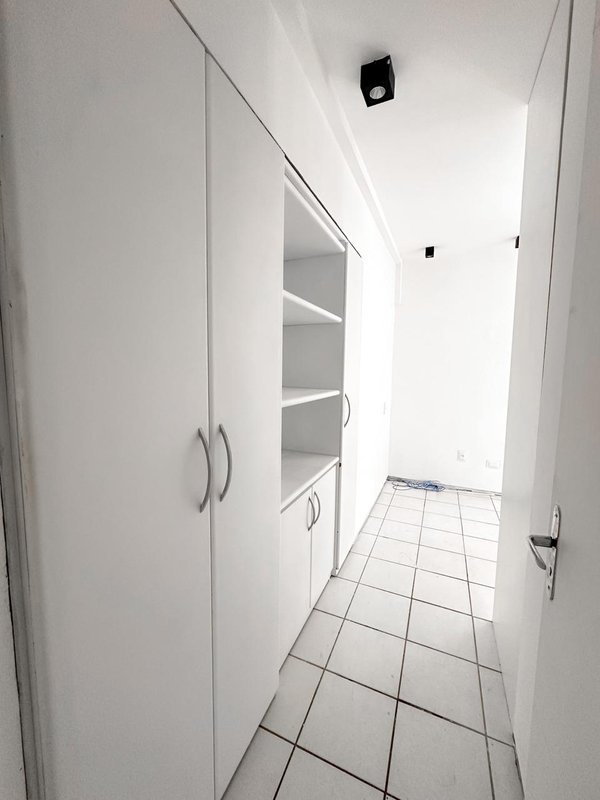 Apartamento à venda com 3 quartos sendo 2 suites, 115m² área útil por R$ 780.000,00 Rua Poeta Zezito Neves Recife - 