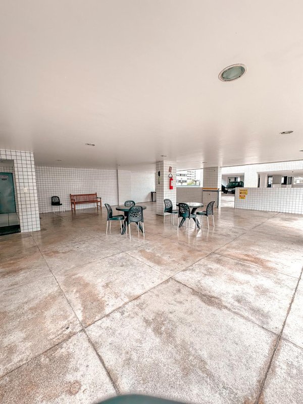 Apartamento à venda com 3 quartos sendo 2 suites, 115m² área útil por R$ 780.000,00 Rua Poeta Zezito Neves Recife - 