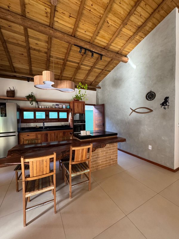 ALUGUEL PARA TEMPORADA! ACOMODA ATÉ 10 PESSOAS ! CASA DE  ALTO PADRÃO ARRAIAL D’AJUDA BA Trac trac  Porto Seguro - 