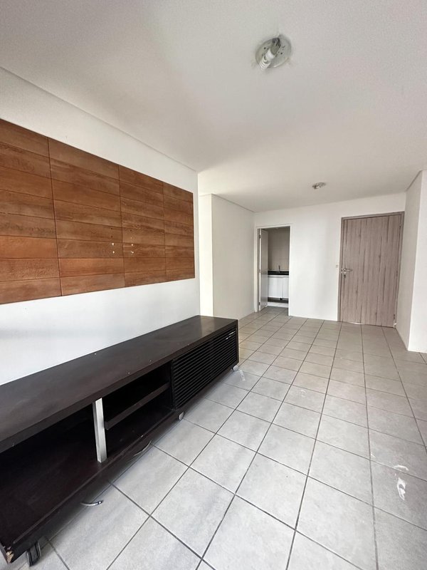 Alugo Apartamento com 3 quartos sendo 2 suítes por R$ 3.500,00 taxas inclusas Rua Amália Bernardino de Sousa Recife - 