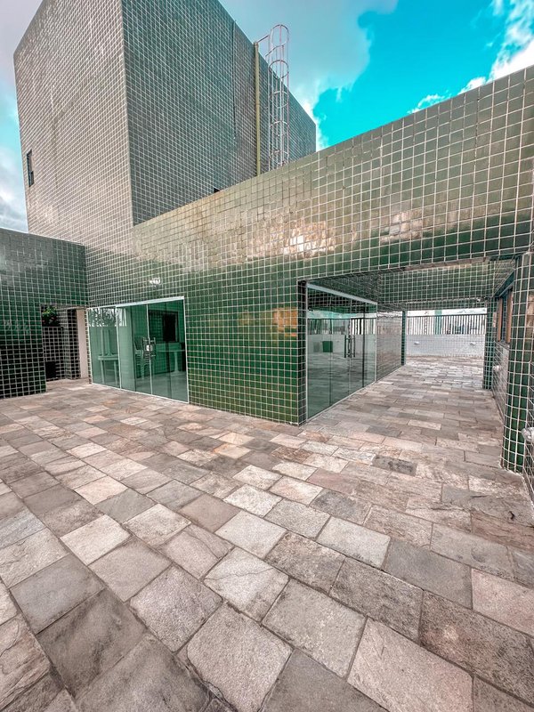 Alugo Apartamento com 3 quartos sendo 2 suítes por R$ 3.500,00 taxas inclusas Rua Amália Bernardino de Sousa Recife - 