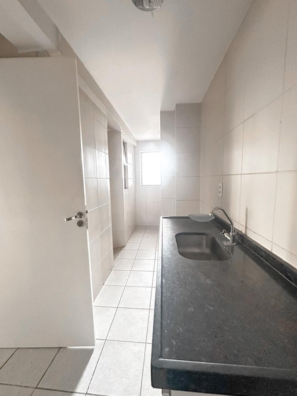 Alugo Apartamento com 3 quartos sendo 2 suítes por R$ 3.500,00 taxas inclusas Rua Amália Bernardino de Sousa Recife - 