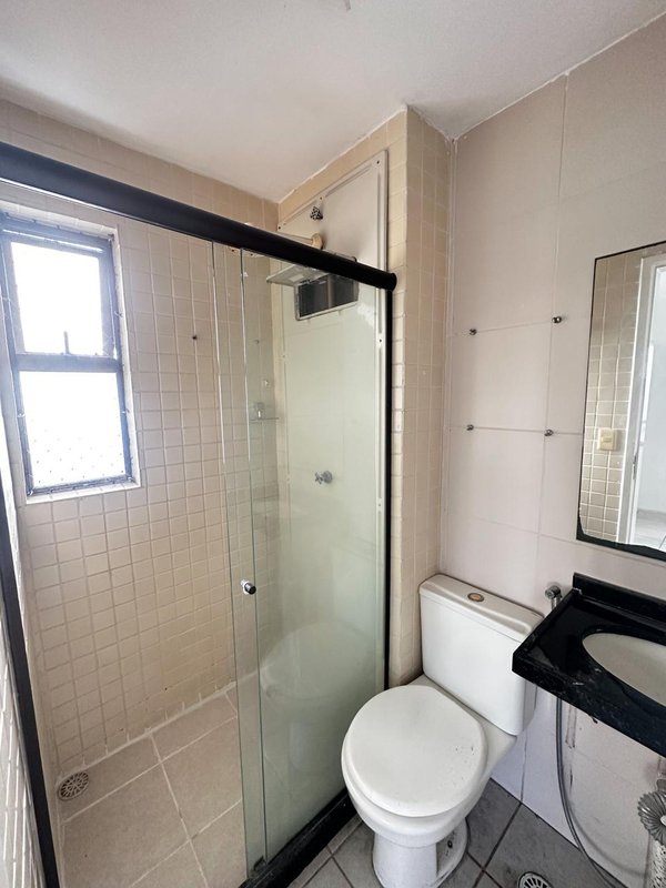 Alugo Apartamento com 3 quartos sendo 2 suítes por R$ 3.500,00 taxas inclusas Rua Amália Bernardino de Sousa Recife - 