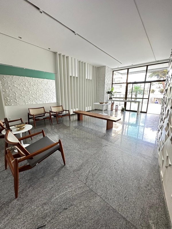 Alugo apartamento com 4 quartos sendo 2 suites, 177m² área útil por R$ 12.500,00 + taxas Rua Jornalista Adeth Leite Recife - 