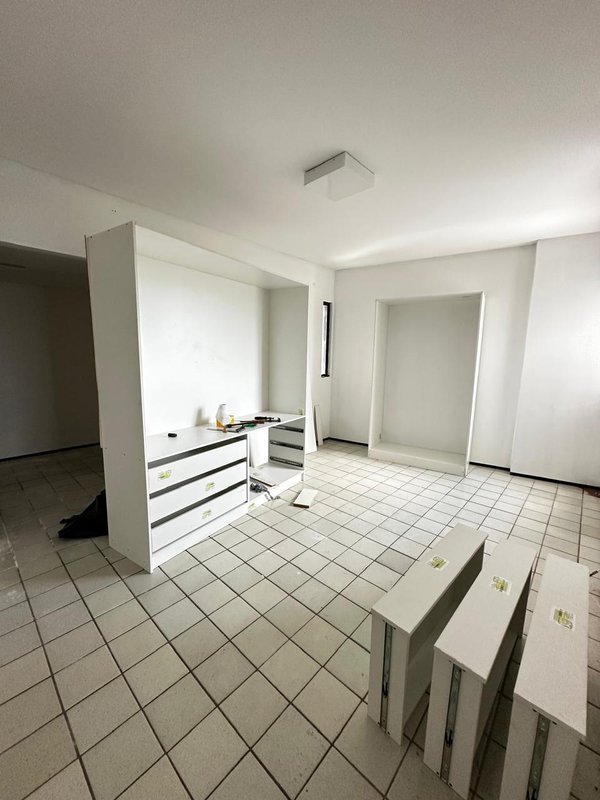 Alugo apartamento com 4 quartos sendo 3 suites, 178m² área útil por R$ 12.500,00 + taxas Avenida Boa Viagem Recife - 