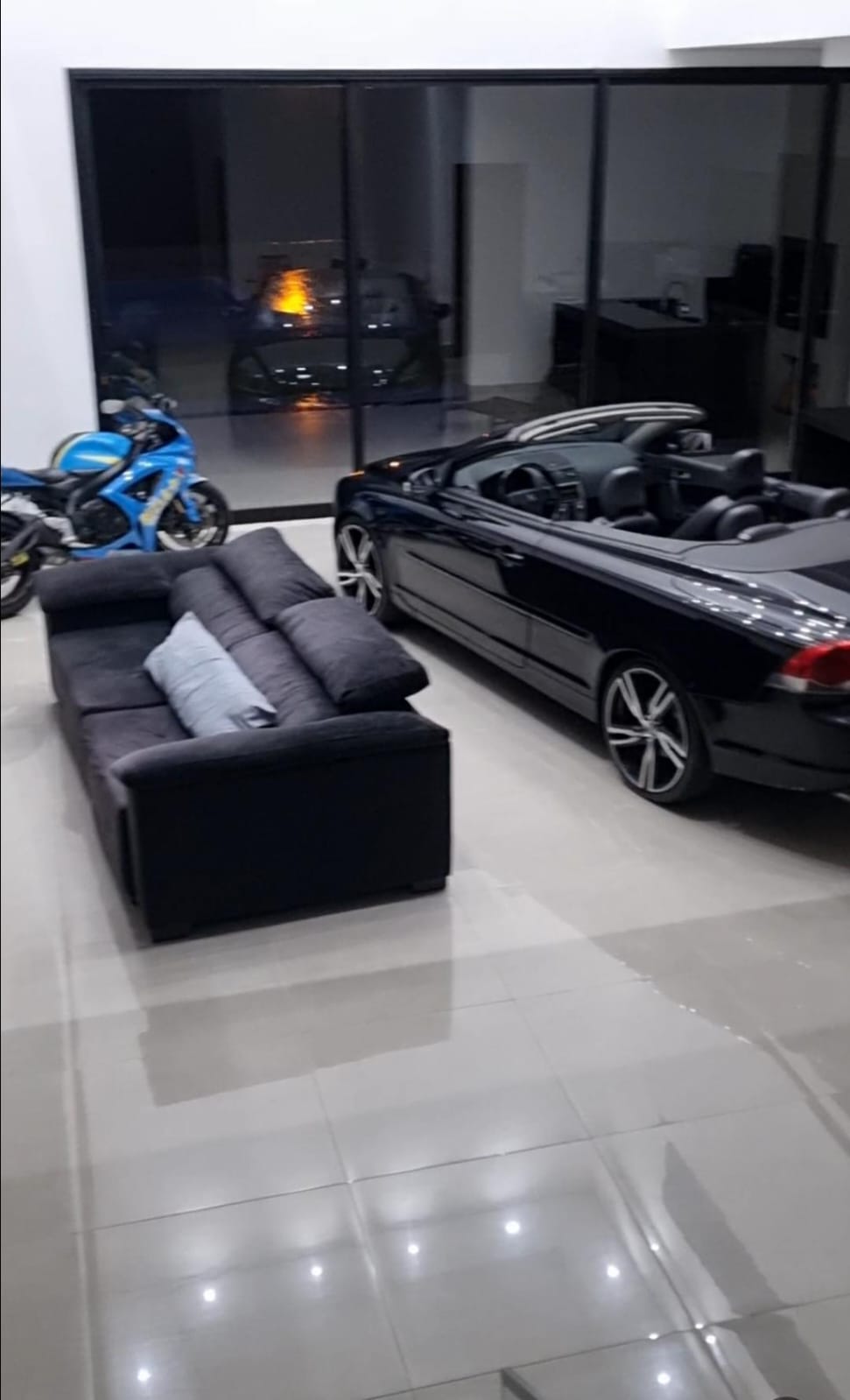 Casa com 4 dormit&oacute;rios &agrave; venda,450 m&sup2; - Condom&iacute;nio Village Ipanema II -  Ara&ccedil;oiaba  - SP Av: Francisco de Assis Chateaubriand Araçoiaba da Serra - 