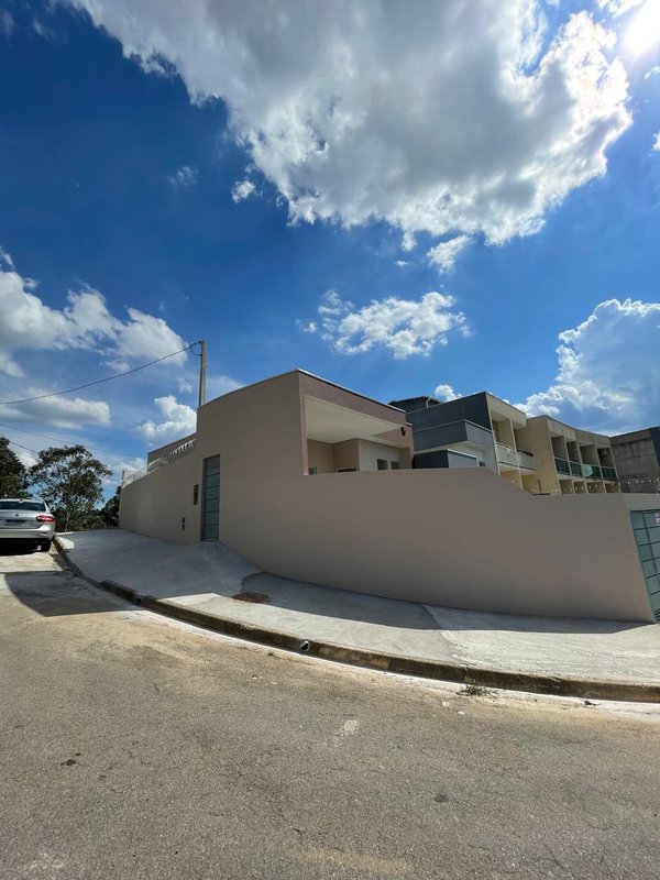 OPORTUNIDADE  - CASA TERREA NO RESIDENCIAL SANTO ANTONIO - Franco da Rocha - 