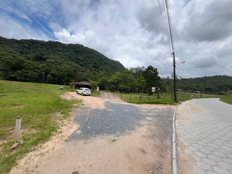 TERRENO NA GUABIRUBA SUL - Guabiruba - 