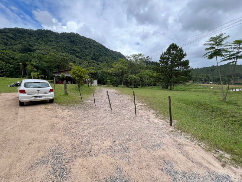 TERRENO NA GUABIRUBA SUL - Guabiruba - 