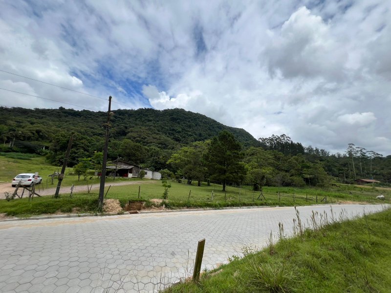 TERRENO NA GUABIRUBA SUL - Guabiruba - 