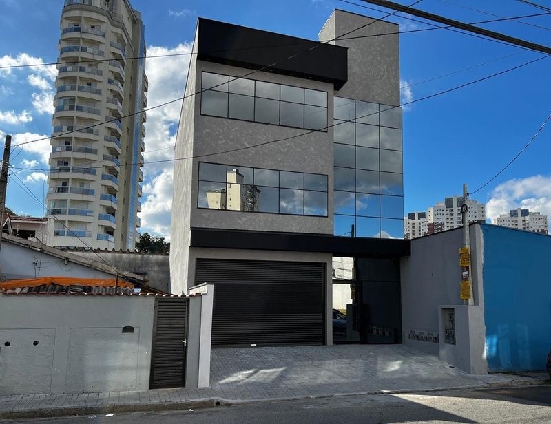 Prédio Comercial Moderno Próximo ao Mogi Shopping - 511m2 - Mogi das Cruzes - 