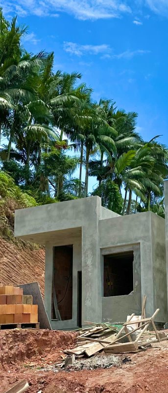CASA COM 1 SUÍTE MAIS 2 DORMITÓRIOS NA LIMEIRA - Brusque - 