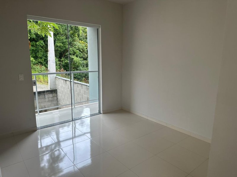 SOBRADO COM 2 DORMITÓRIOS - Brusque - 
