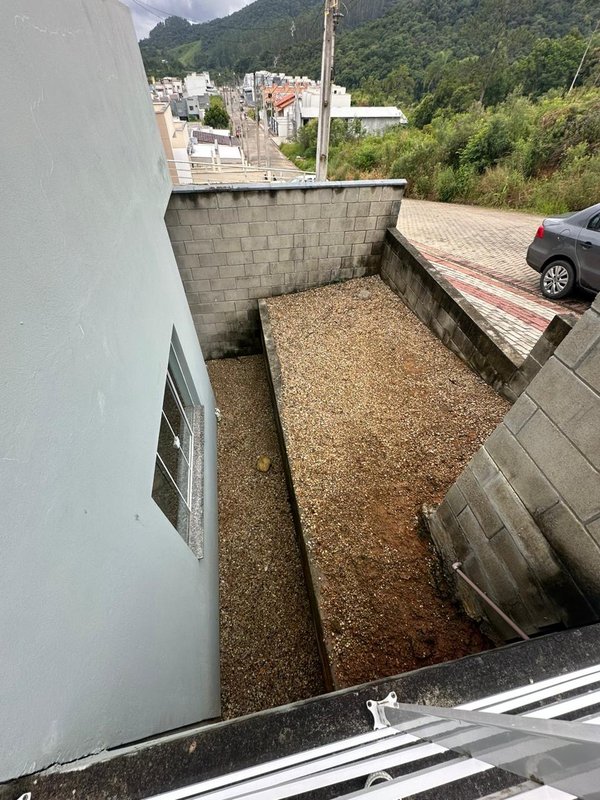 SOBRADO COM 2 DORMITÓRIOS - Brusque - 