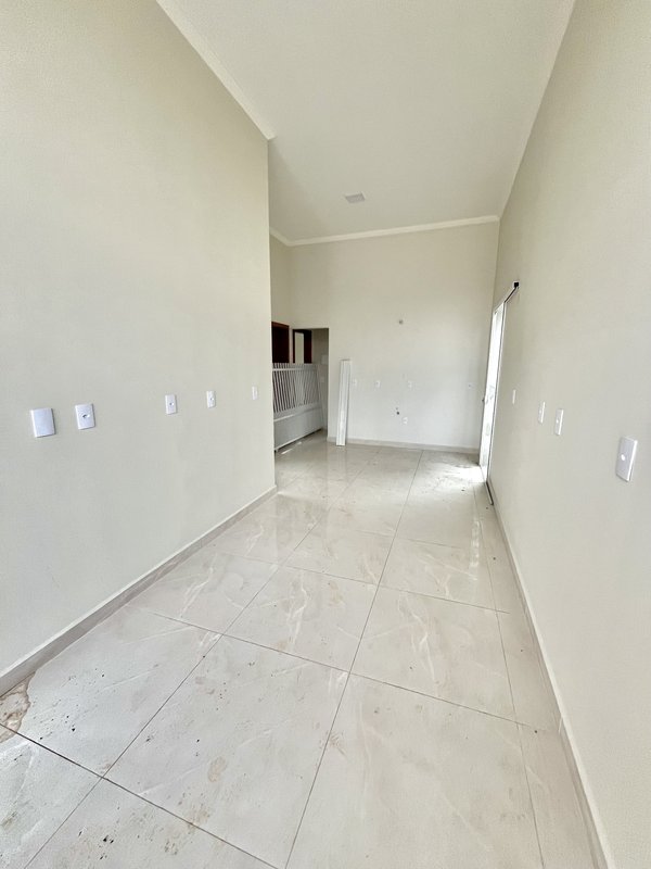 CASA COM 1 SUÍTE MAIS 2 DORMITÓRIOS NO CEDRO ALTO  Brusque - 