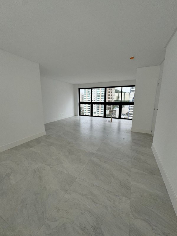 Apartamento Alto Padrão Balneário Camboriú com 3 Suítes - Balneário Camboriú - 