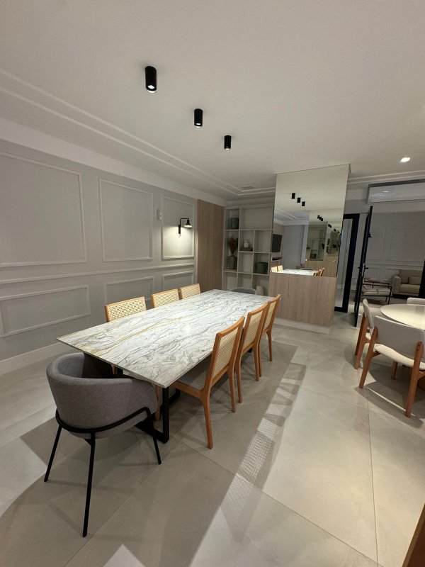 Apartamento Alto Padrão Balneário Camboriú com 3 Suítes - Balneário Camboriú - 