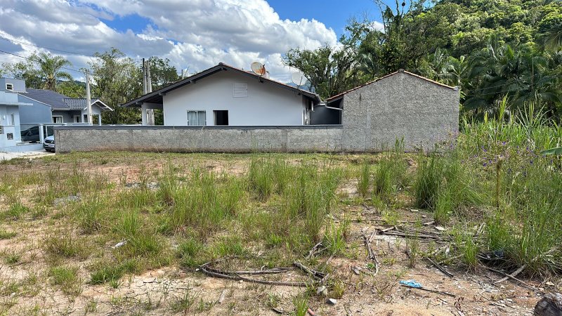 TERRENO NA GUABIRUBA SUL - Brusque - 