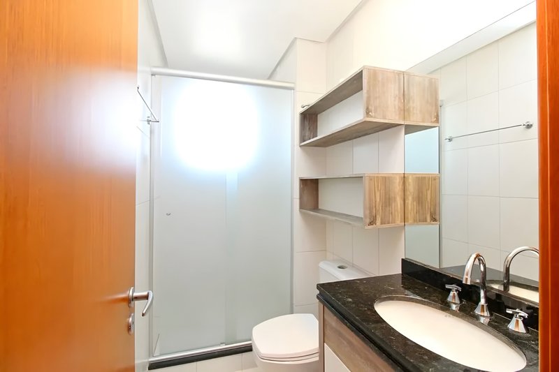 R$ 1.100.000 - ÚLTIMO ANDAR - 98M2 - 3 DORM - SUÍTE - 2 VAGAS - VISTA DEFINIDA - INFRA Rua Roque Calage Porto Alegre - 