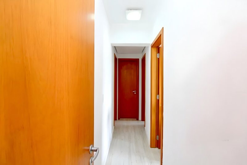 R$ 1.100.000 - ÚLTIMO ANDAR - 98M2 - 3 DORM - SUÍTE - 2 VAGAS - VISTA DEFINIDA - INFRA Rua Roque Calage Porto Alegre - 
