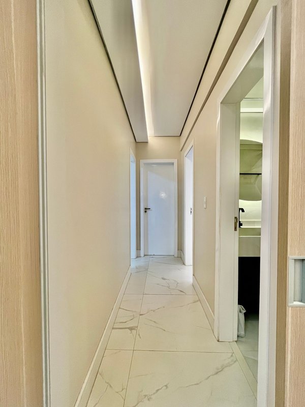 Apartamento com 3 Quartos. Totalmente Reformado - Condomínio Garden Village Rua Festejos Porto Velho - 
