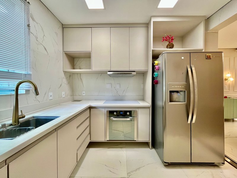 Apartamento com 3 Quartos. Totalmente Reformado - Condomínio Garden Village Rua Festejos Porto Velho - 