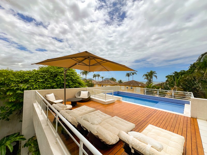 Casa em Condomínio Vista para o Mar da Praia de Juquehy - À VENDA - São Sebastião - 