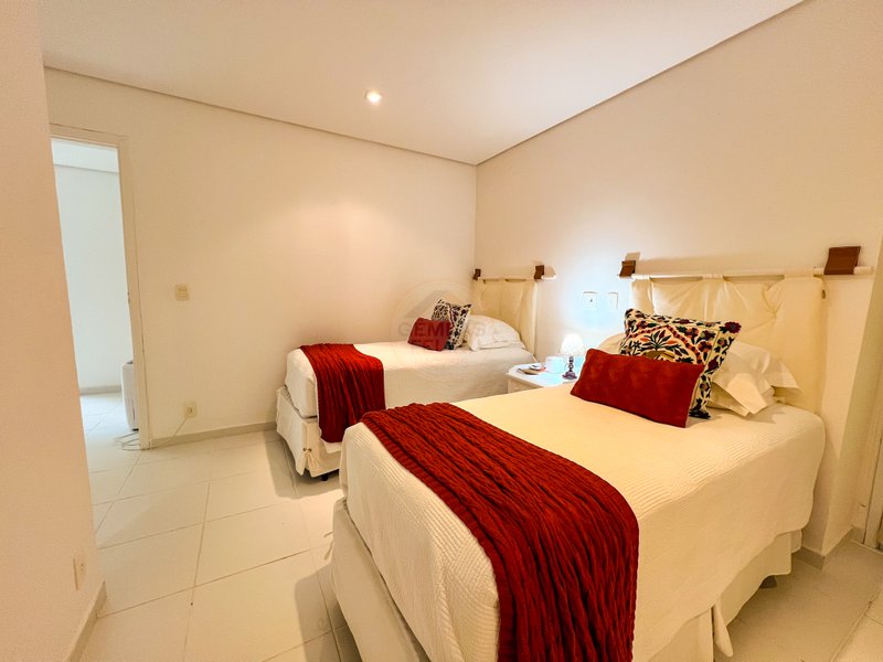 Casa em Condomínio Vista para o Mar da Praia de Juquehy - À VENDA - São Sebastião - 