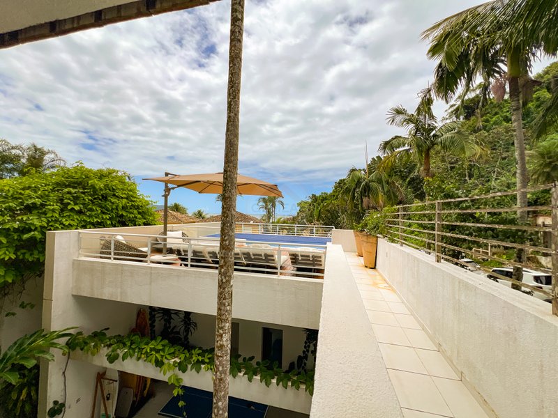 Casa em Condomínio Vista para o Mar da Praia de Juquehy - À VENDA - São Sebastião - 