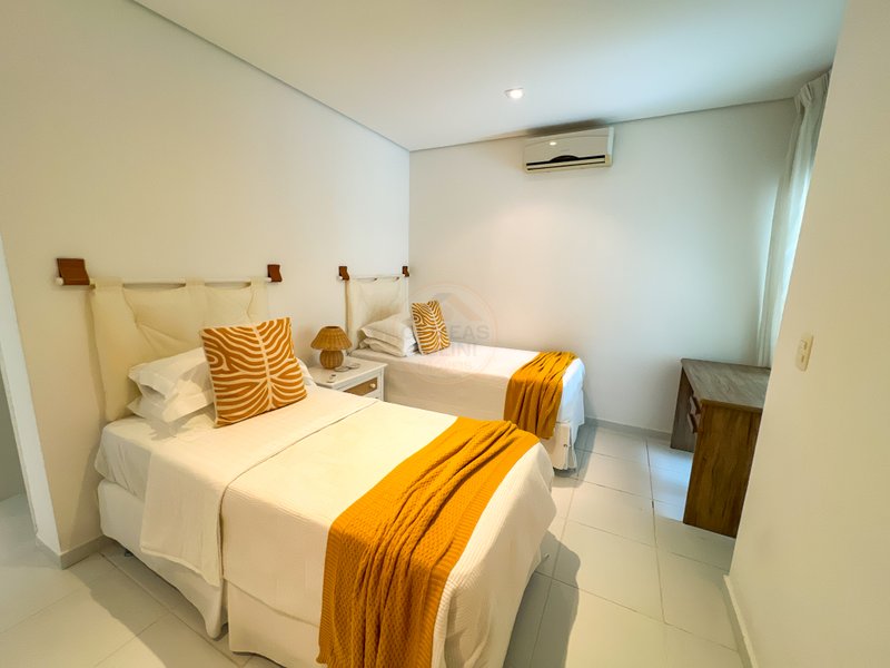 Casa em Condomínio Vista para o Mar da Praia de Juquehy - À VENDA - São Sebastião - 