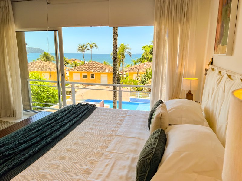 Casa em Condomínio Vista para o Mar da Praia de Juquehy - À VENDA  São Sebastião - 