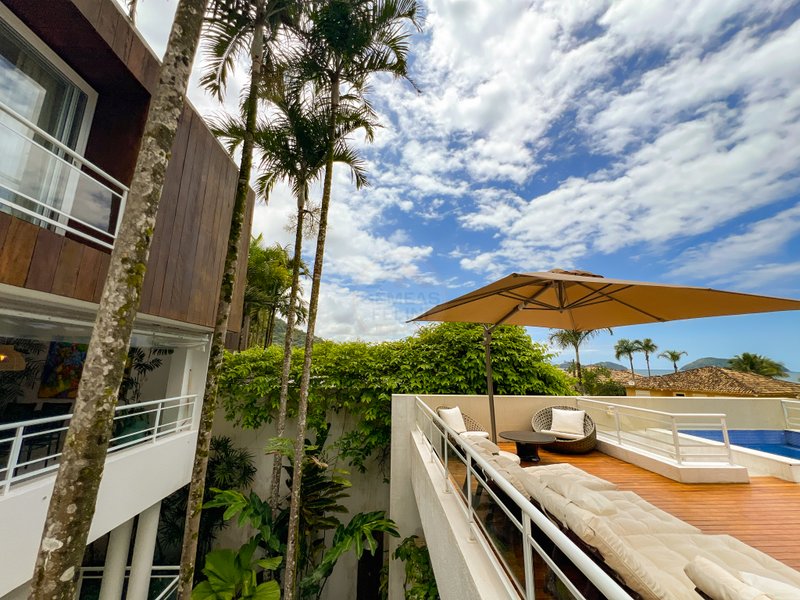 Casa em Condomínio Vista para o Mar da Praia de Juquehy - À VENDA - São Sebastião - 