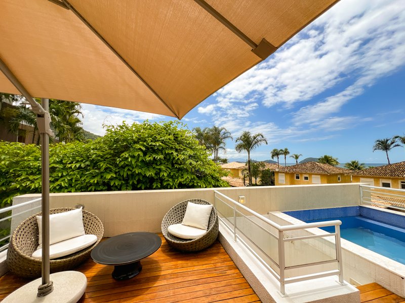 Casa em Condomínio Vista para o Mar da Praia de Juquehy - À VENDA - São Sebastião - 