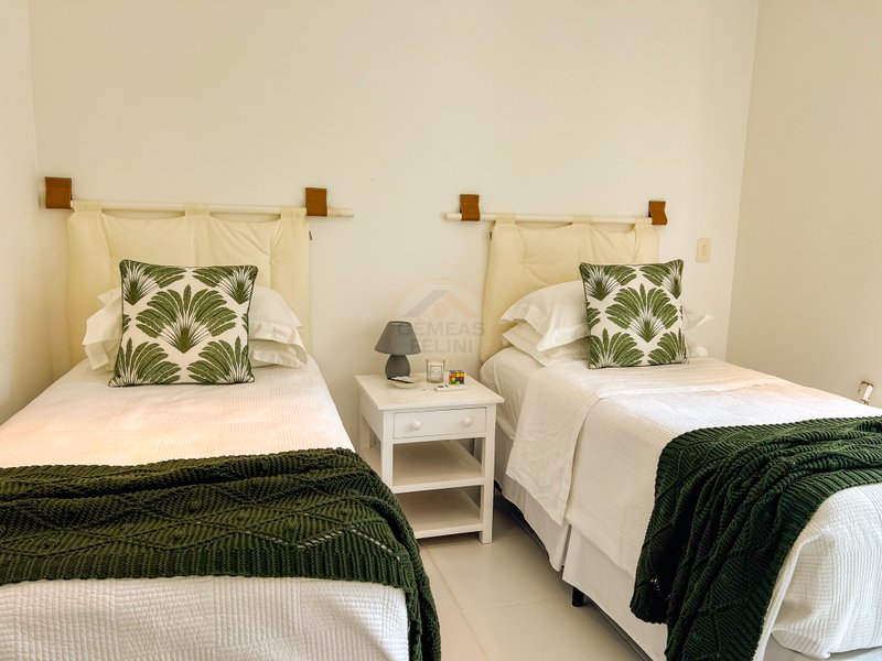 Casa em Condomínio Vista para o Mar da Praia de Juquehy - À VENDA - São Sebastião - 